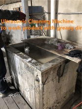 Ultrasonic Cleaning Machine to wash product with greasy dirt