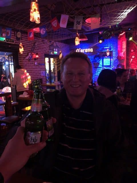After the dinner, we drunk a dozen of Tsingtao beer and the Singer in the Pub specially song an English classic song "Hotel California " to our friend, AG, what a wonderful night!